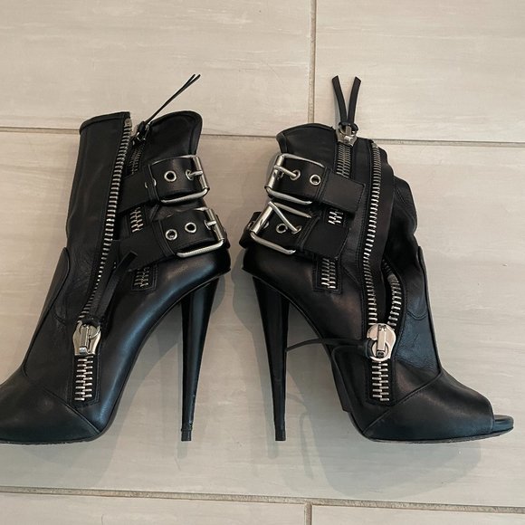 Giuseppe Zanotti Shoes - Black Giuseppe Zanotti Heels